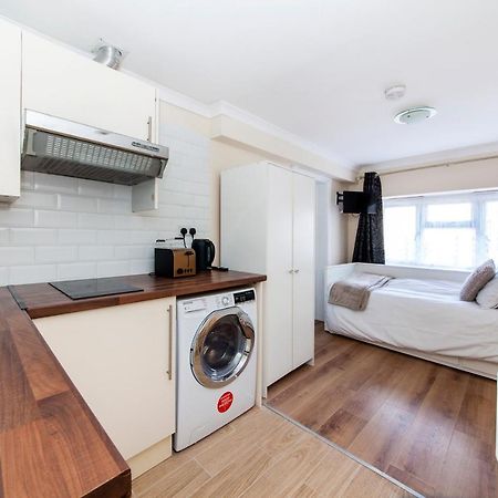 Th Serviced Apartment London Northolt  외부 사진